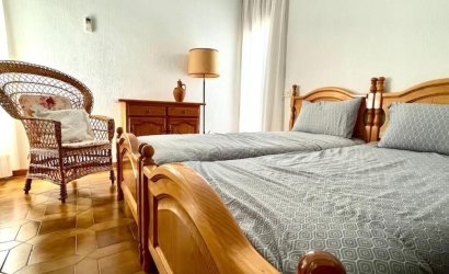 Herverkoop - Villa -
Orihuela Costa - Campoamor