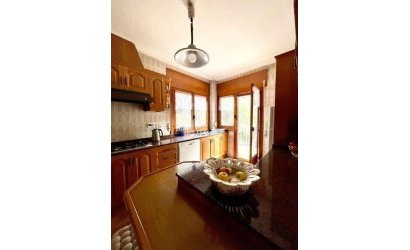 Herverkoop - Villa -
Orihuela Costa - Campoamor