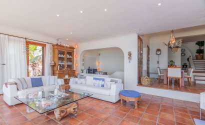 Resale - Villa -
Moraira - El Portet