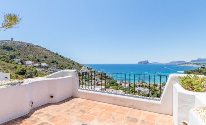 Resale - Villa -
Moraira - El Portet