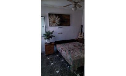 Revente - Apartment -
Torrevieja - La Mata