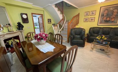 Herverkoop - Town House -
Guardamar del Segura - Costa Blanca