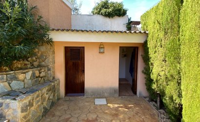 Herverkoop - Villa -
Petrer