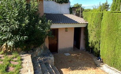 Herverkoop - Villa -
Petrer