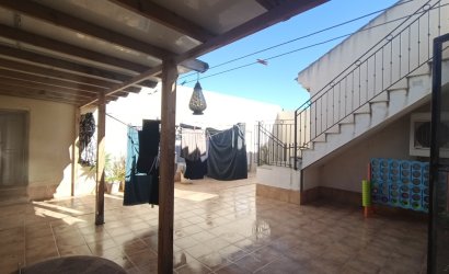 Herverkoop - Villa -
Avileses - Inland