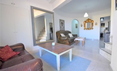 Resale - Villa -
Orihuela Costa - Villamartín