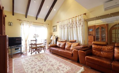 Herverkoop - Villa -
Orihuela Costa - Costa Blanca