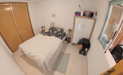 Resale - Apartment -
Torrevieja - Centro