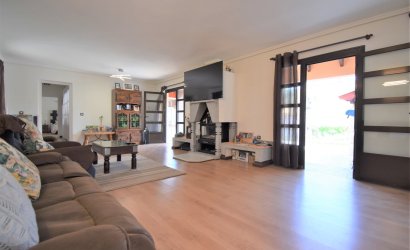 Herverkoop - Villa -
Orihuela Costa - Villamartin