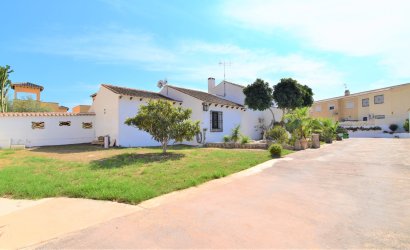 Herverkoop - Villa -
Orihuela Costa - Villamartin
