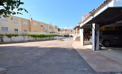 Herverkoop - Villa -
Orihuela Costa - Villamartin