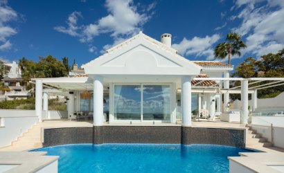 Resale - Villa -
Marbella - Nueva Andalucía