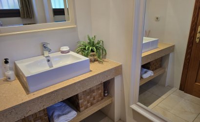 Reventa - Villa -
Vinuela - Inland