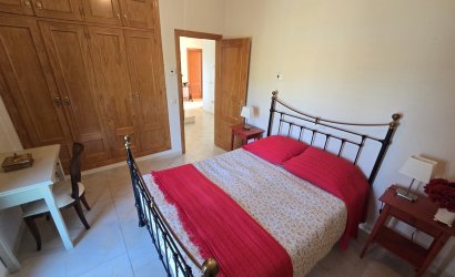 Reventa - Villa -
Vinuela - Inland