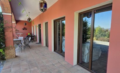 Reventa - Villa -
Vinuela - Inland