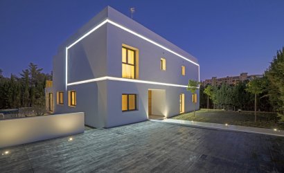 Herverkoop - Villa -
Marbella - Nueva Andalucía