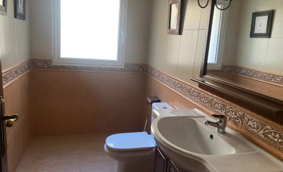 Herverkoop - Villa -
Elda