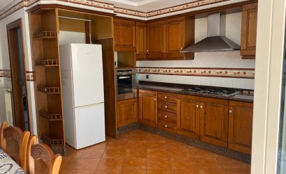 Herverkoop - Villa -
Elda