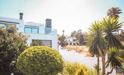 Resale - Villa -
Marbella - Nueva Andalucía