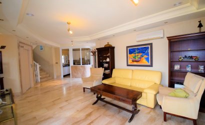 Resale - Villa -
Guardamar del Segura - El Moncayo