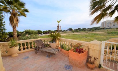 Resale - Villa -
Guardamar del Segura - El Moncayo