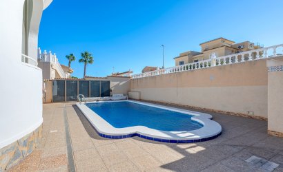 Herverkoop - Villa -
Ciudad Quesada - Costa Blanca