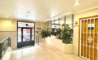 Herverkoop - Apartment -
Torrevieja - Centro