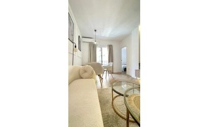 Herverkoop - Apartment -
Torrevieja - Centro