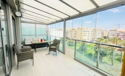 Herverkoop - Penthouse -
Torrevieja - Playa del Cura