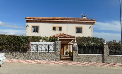 Resale - Villa -
San Miguel de Salinas - Las Comunicaciones