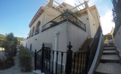 Resale - Villa -
San Miguel de Salinas - Las Comunicaciones