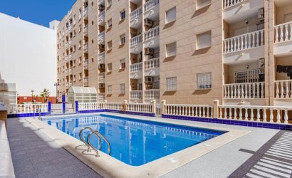 Revente - Apartment -
Torrevieja - Centro