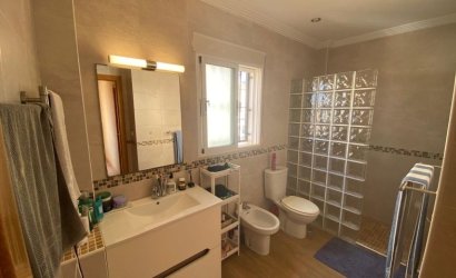 Revente - Villa -
Orihuela Costa - Costa Blanca