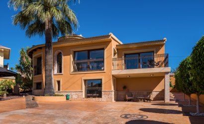 Resale - Villa -
Ciudad Quesada