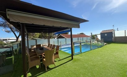 Reventa - Villa -
Orihuela Costa - Costa Blanca
