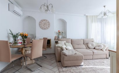 Herverkoop - Villa -
Orihuela Costa - Los Almendros-la Florida