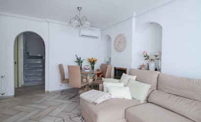 Herverkoop - Villa -
Orihuela Costa - Los Almendros-la Florida