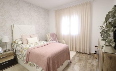 Herverkoop - Villa -
San Miguel de Salinas - Inland