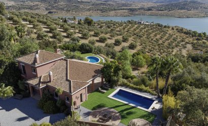 Reventa - Villa -
Vinuela - Inland