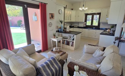 Reventa - Villa -
Vinuela - Inland