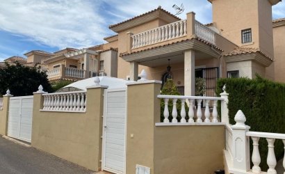 Revente - Villa -
Orihuela Costa - Costa Blanca