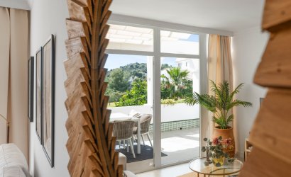 Resale - Apartment -
Benahavis - La Quinta