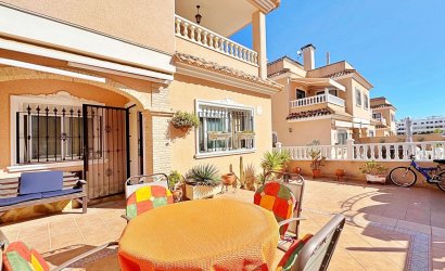 Herverkoop - Town House -
Orihuela Costa - Costa Blanca