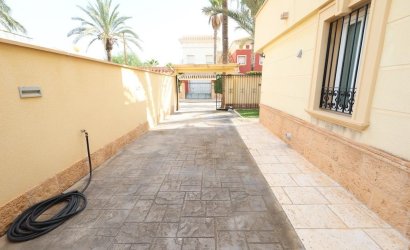 Herverkoop - Villa -
Cabo Roig - Costa Blanca