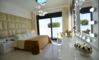 Herverkoop - Villa -
San Miguel de Salinas - Inland