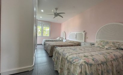 Revente - Villa -
Orihuela Costa - Costa Blanca