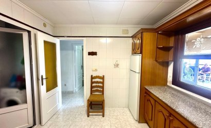 Herverkoop - Apartment -
Torrevieja - Centro