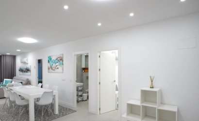 Revente - Apartment -
Finestrat