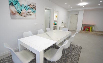 Revente - Apartment -
Finestrat