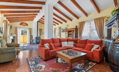 Herverkoop - Villa -
Jacarilla - Inland